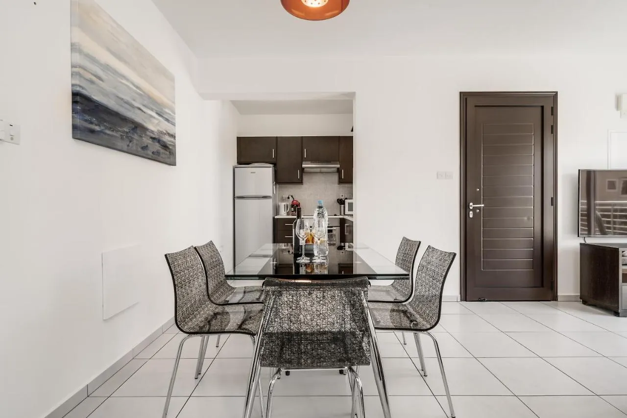 Lovely 2 Bedroom Family Apartment W/ Pool Protaras