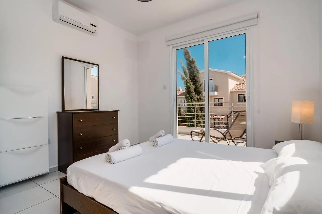 Lovely 2 Bedroom Family Apartment W/ Pool Protaras