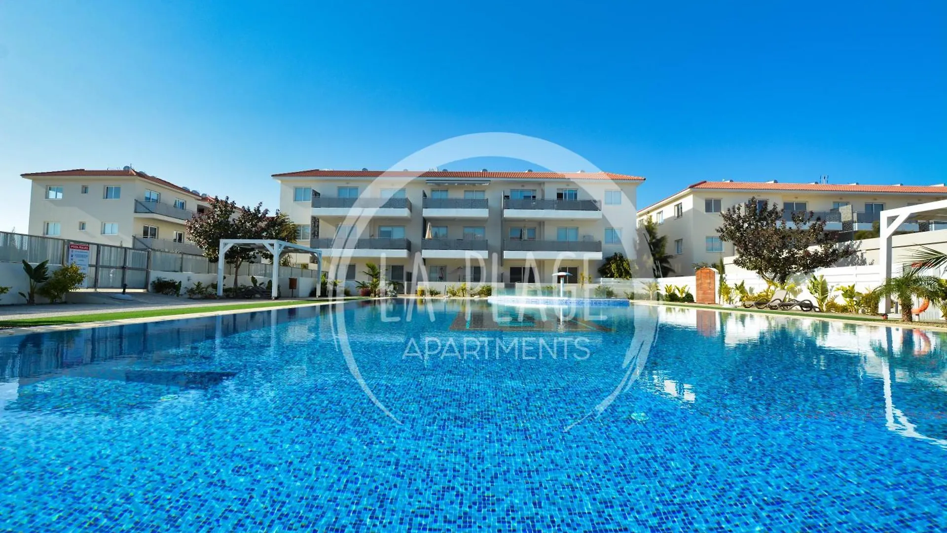 Lovely 2 Bedroom Family Apartment W/ Pool Protaras Chipre